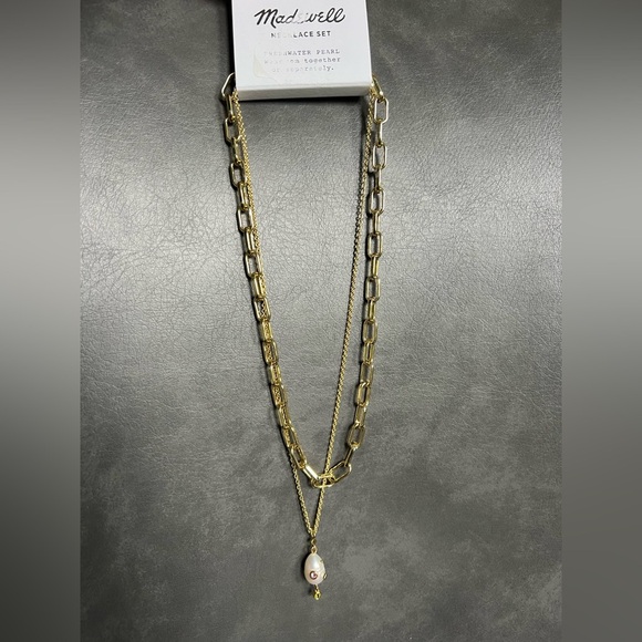 Madewell Two-Pack Studded Freshwater Pearl Gold Necklace Set NWT 44$ - Picture 6 of 6